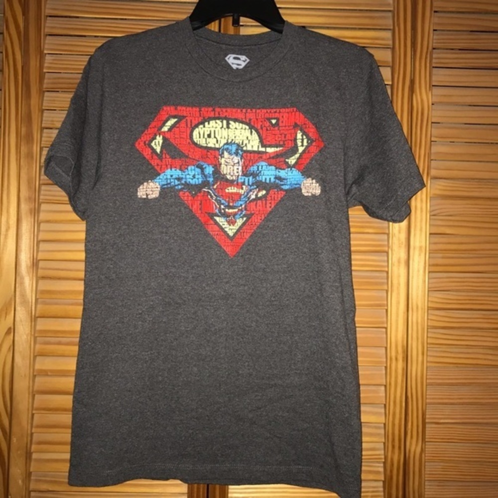 Men’s Superman Graphic Gray‎ Short Sleeve Tee Shirt